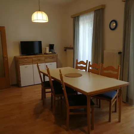 Stadt Wien Apartment *